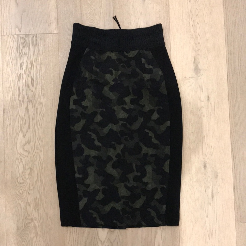 Anthropologie Maeve Camo Pencil Skirt Sz2